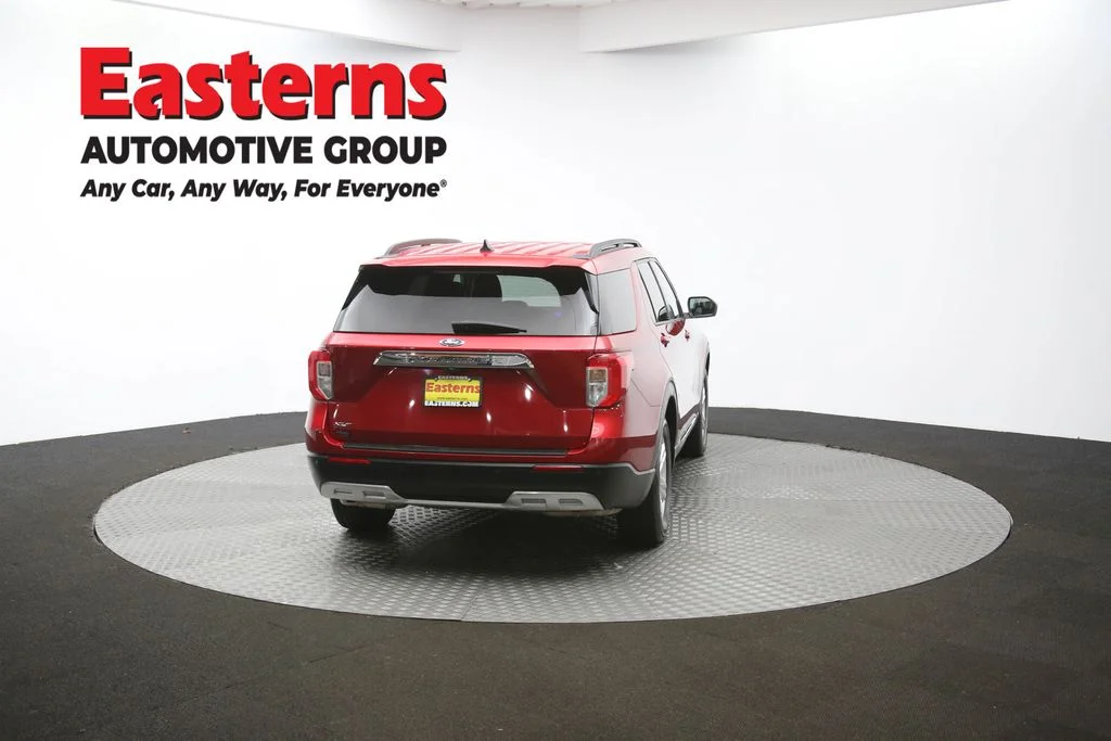 Used 2023 Red Ford XLT image 39
