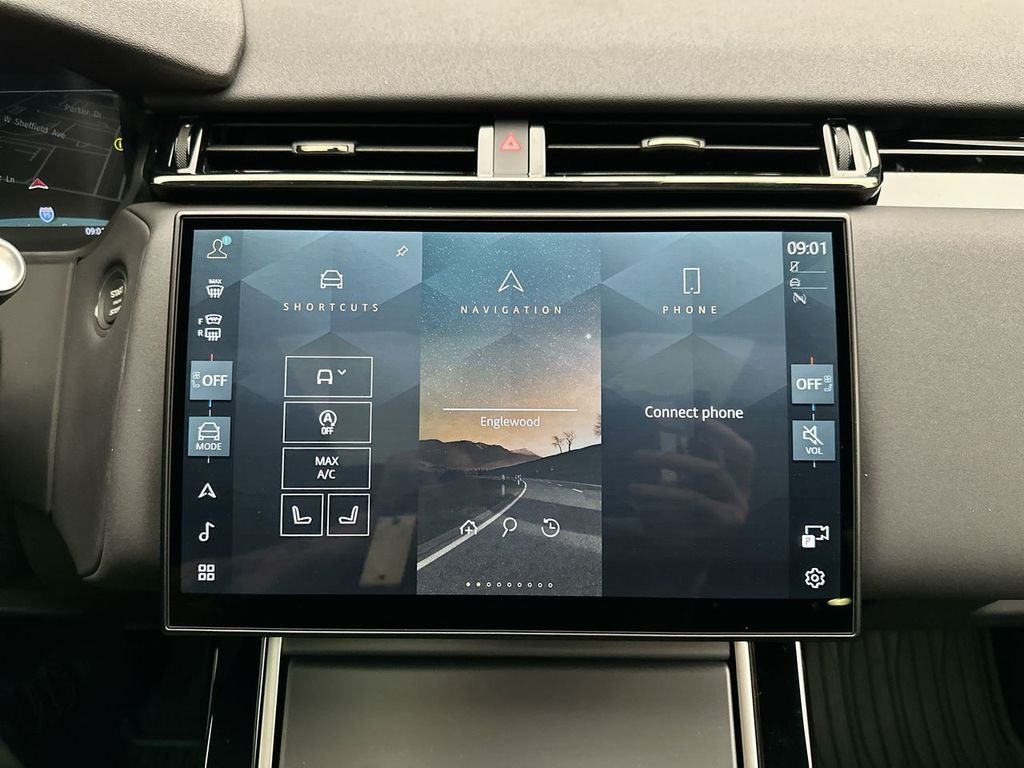 New 2026 Fuji White Land Rover S image 13