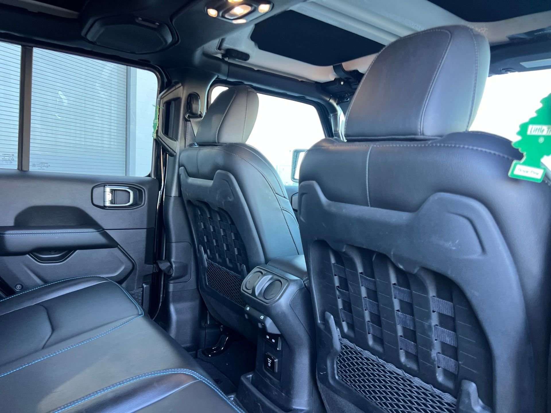 Used 2022 Black Jeep Unlimited Rubicon 4xe image 21