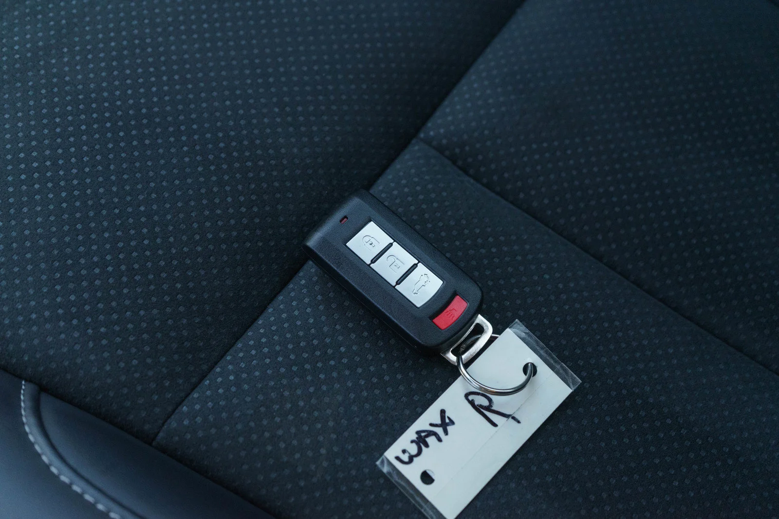 Used 2024 Alloy Silver Metallic Mitsubishi SE image 29