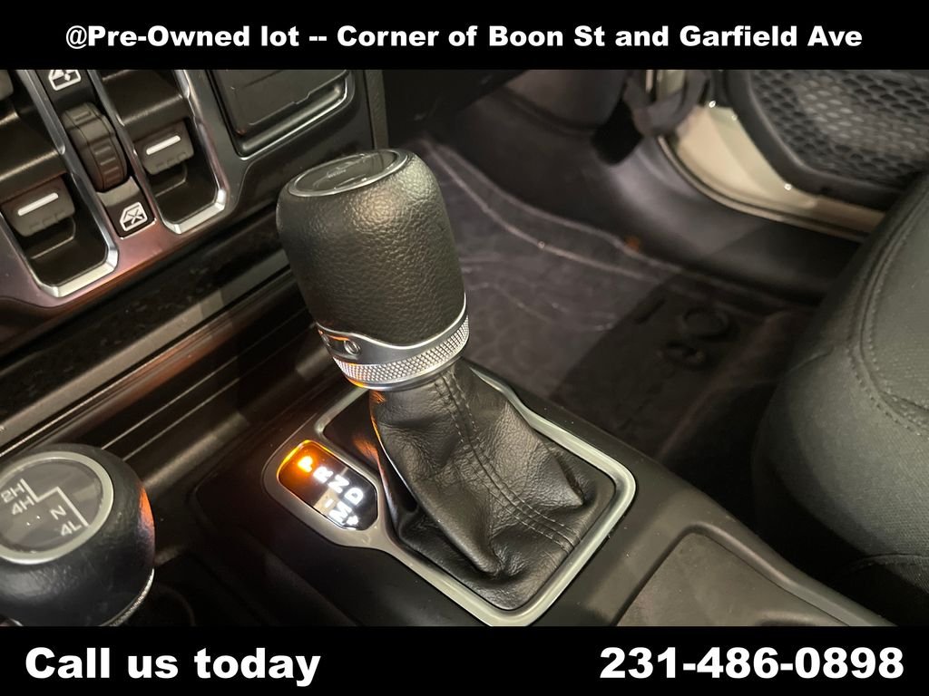 Used 2022 Beige Jeep Sport image 25