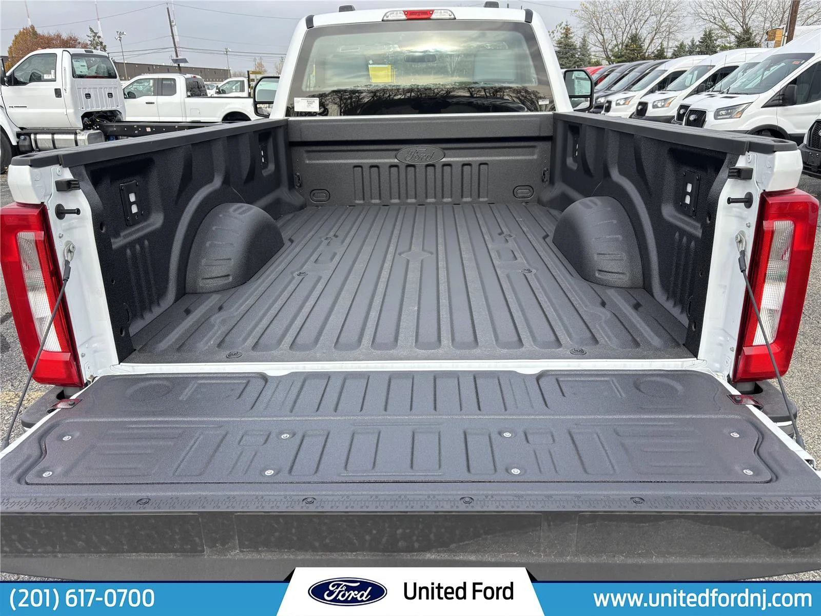 2026 Ford F-350 Super Duty XL - Photo 9