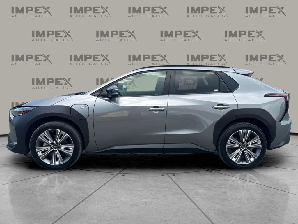 Used 2023 Black Subaru Limited image 2