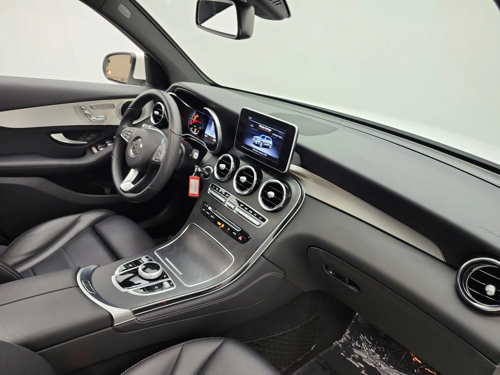 Used 2019 Polar White Mercedes-Benz GLC 300 SUV image 19