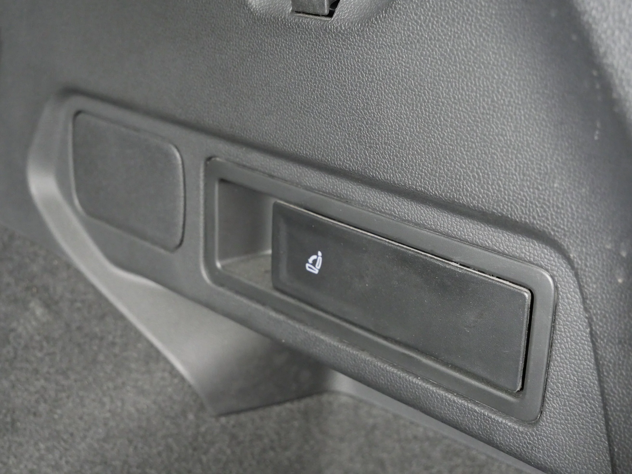 Certified Used 2023 Black Volkswagen SE image 19