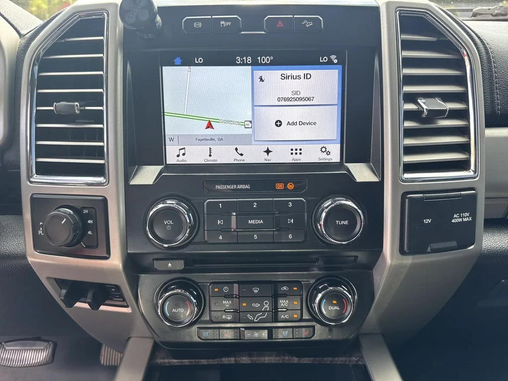 Used 2017 White Ford Lariat image 28