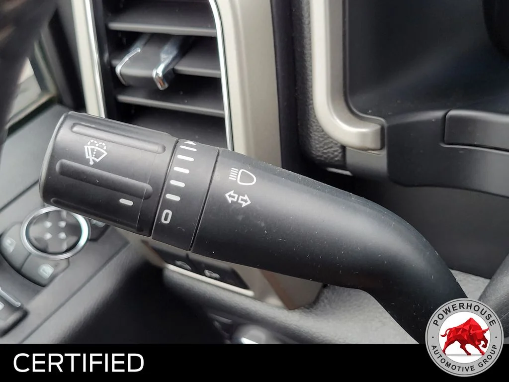 Used 2020 Silver Ford Lariat image 30