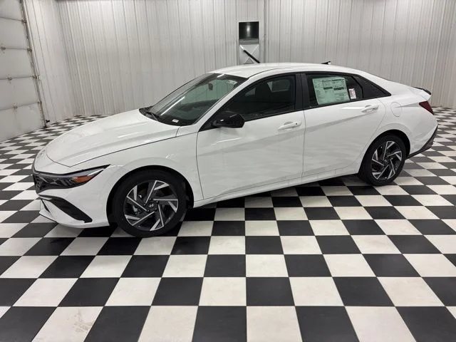 2025 Hyundai Elantra Hybrid SEL Sport