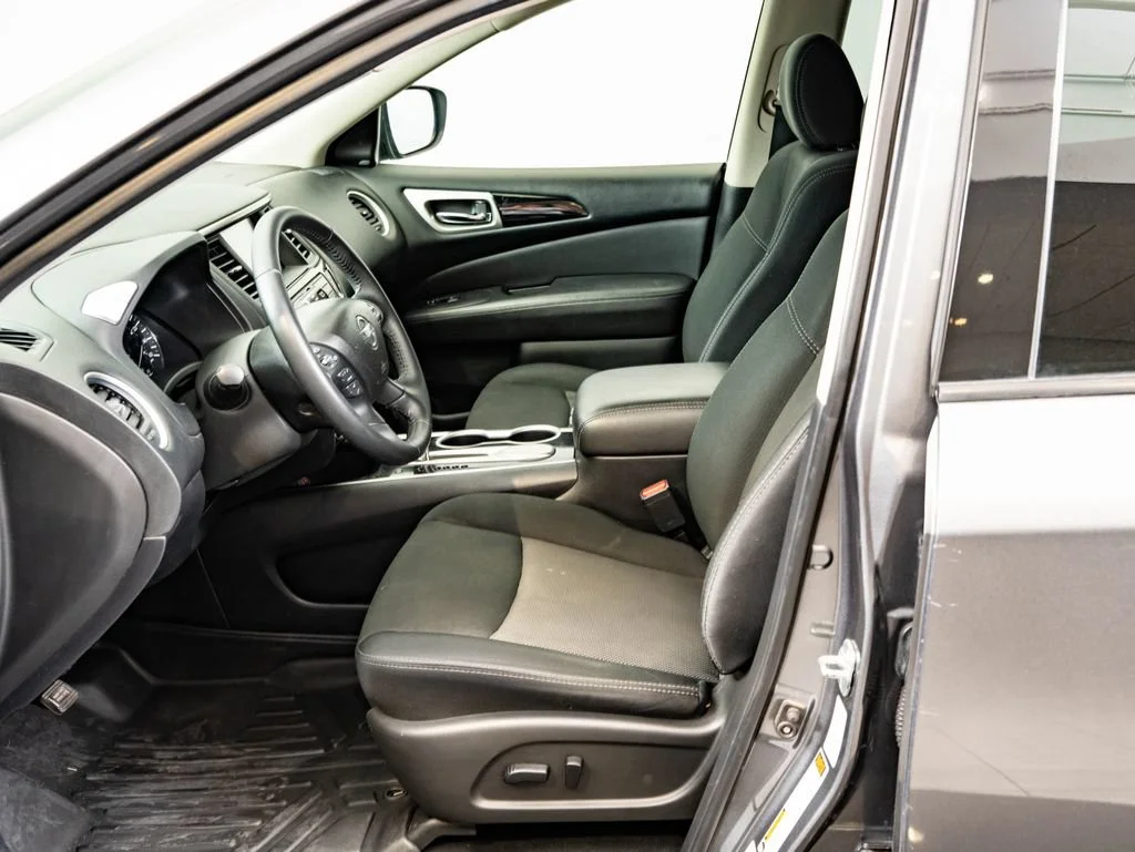 Used 2020 Gun Metallic Nissan SV image 22