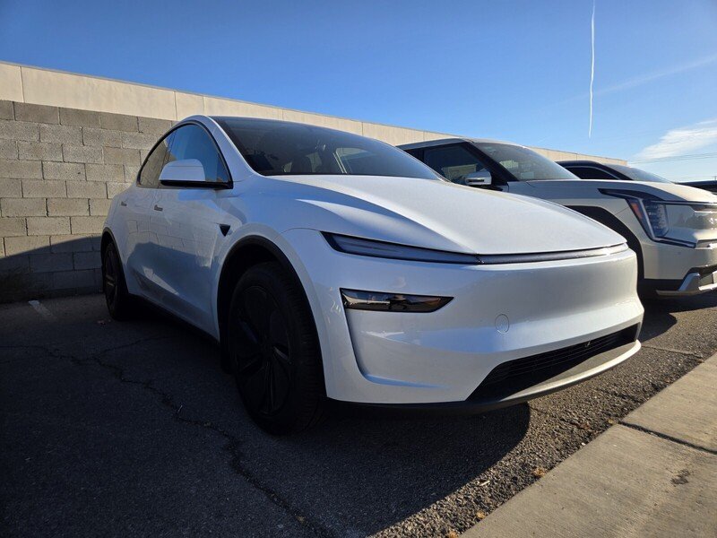 Used 2026 Pearl White Multi-Coat TESLA PREMIUM RWD image 2