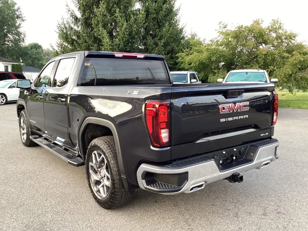 2026 GMC Sierra 1500 SLE - Photo 4