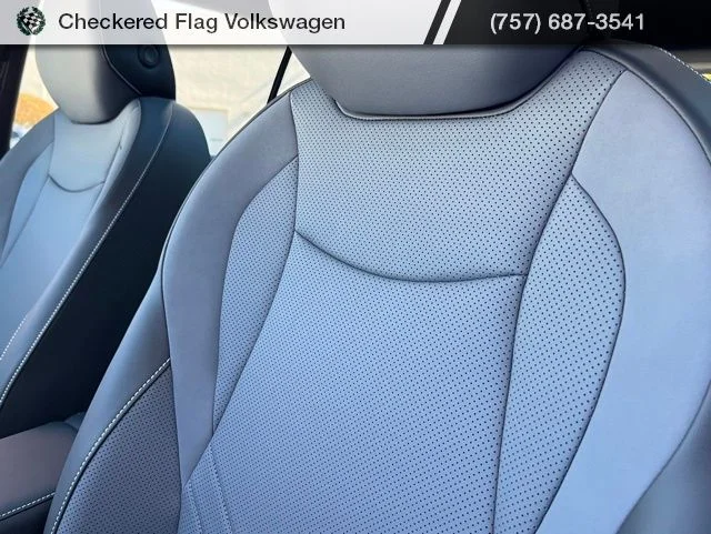 New 2026 White Volkswagen 2.0T SE R-Line Black image 22