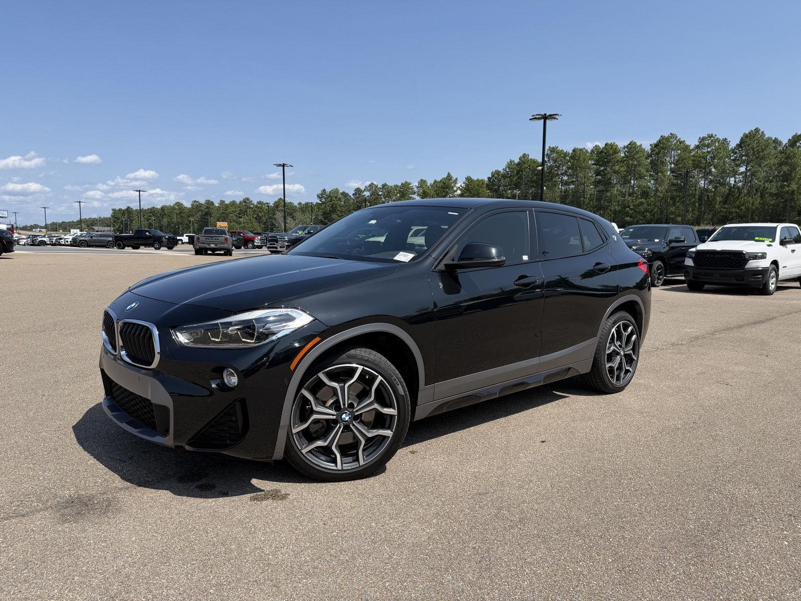 Used 2018 Black Sapphire Metallic BMW xDrive28i image 1