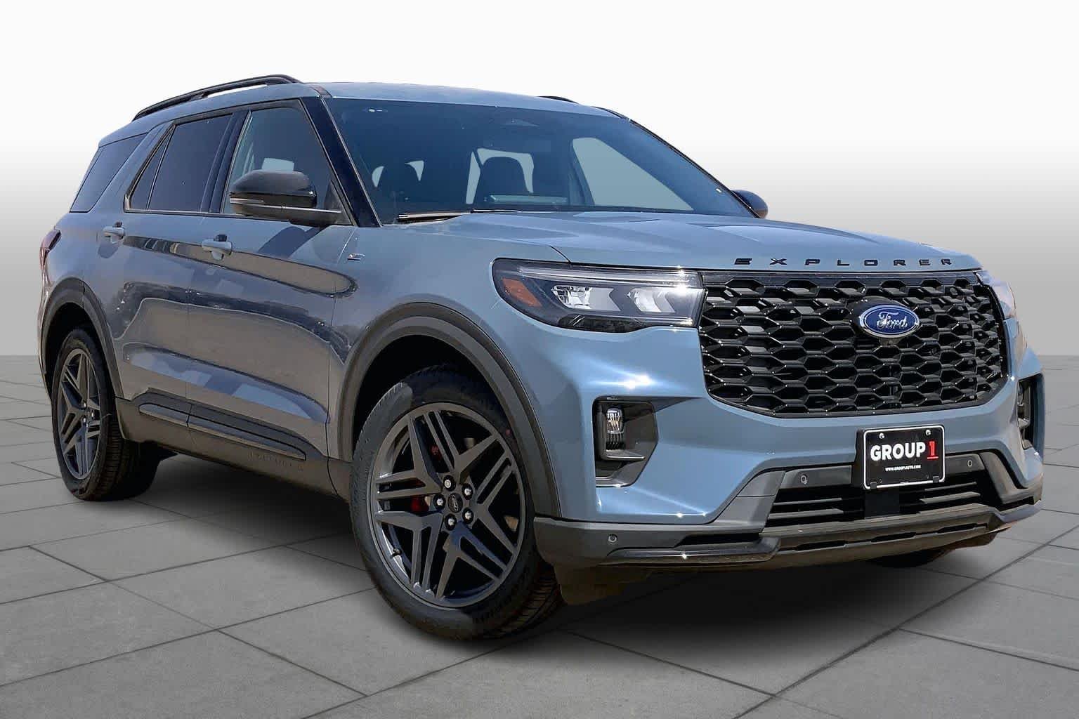 New 2026 Vapor Blue Metallic Ford ST-Line image 2