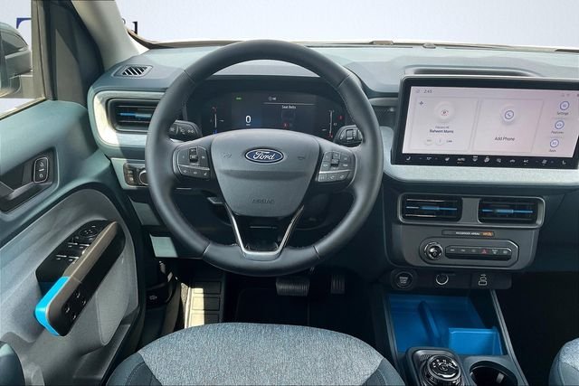 2025 Ford Maverick XLT - Photo 17