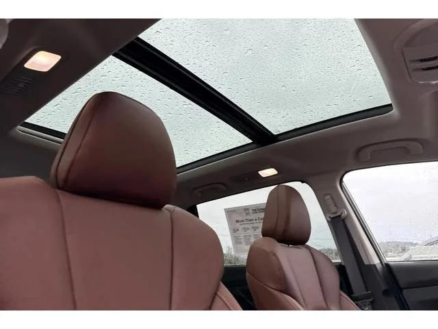New 2026 CRYSTAL WHITE PEARL Subaru Touring 7-Passenger image 17
