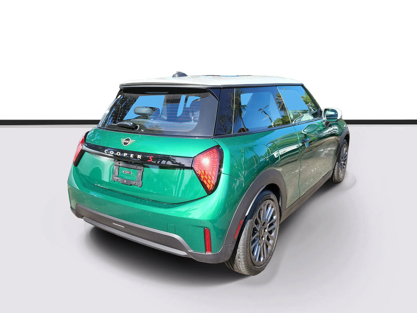 New 2026 British Racing Green MINI Signature Plus image 2