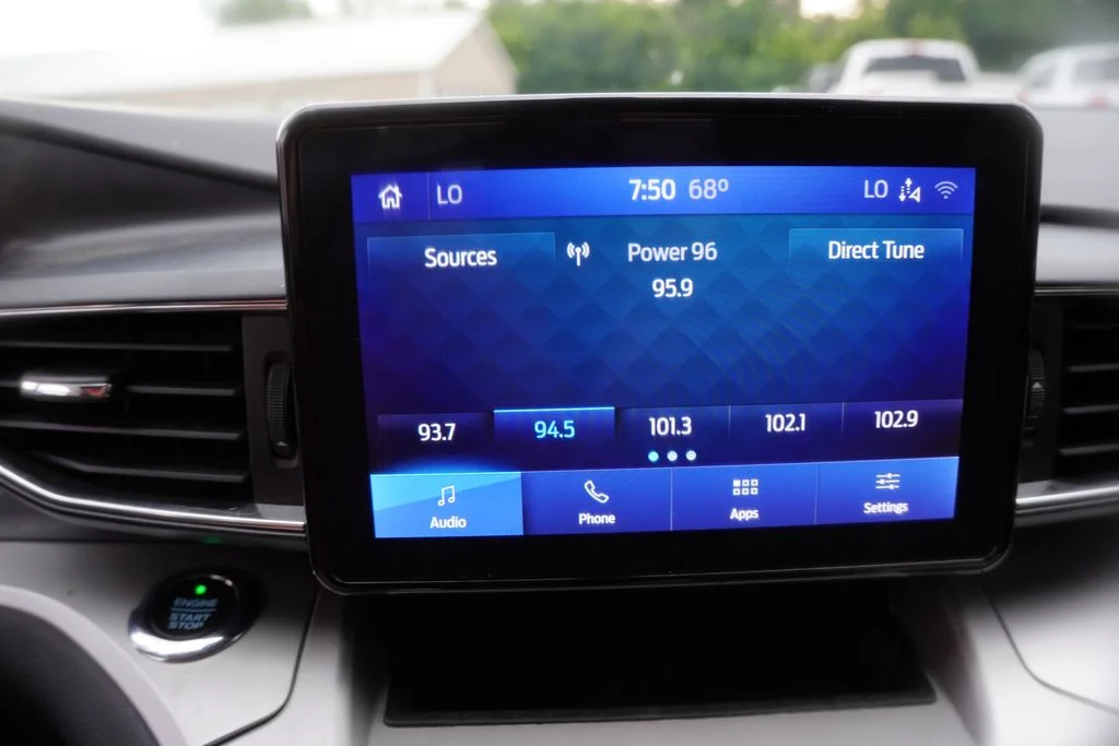 Used 2020 White Ford XLT image 6