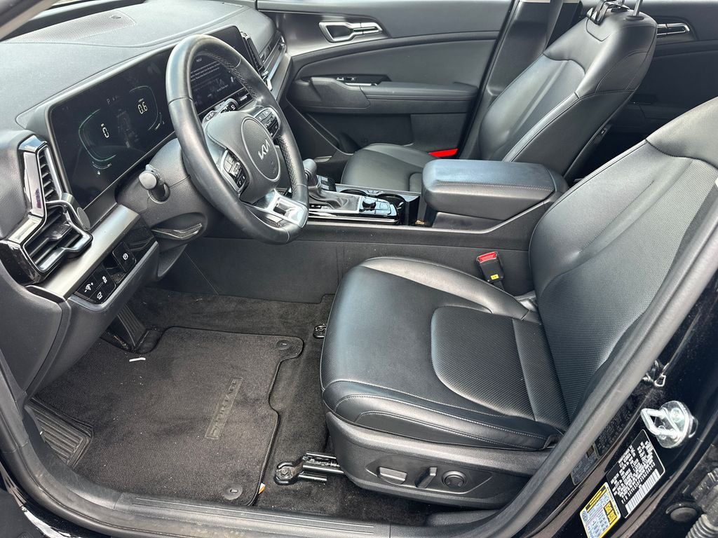 Used 2025 Black Kia EX image 9