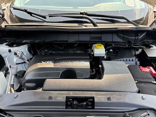 Used 2022 Pearl White Nissan SL image 12