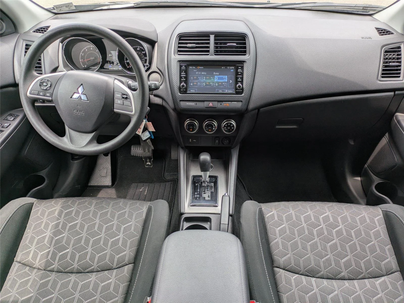 Used 2025  Mitsubishi S image 15
