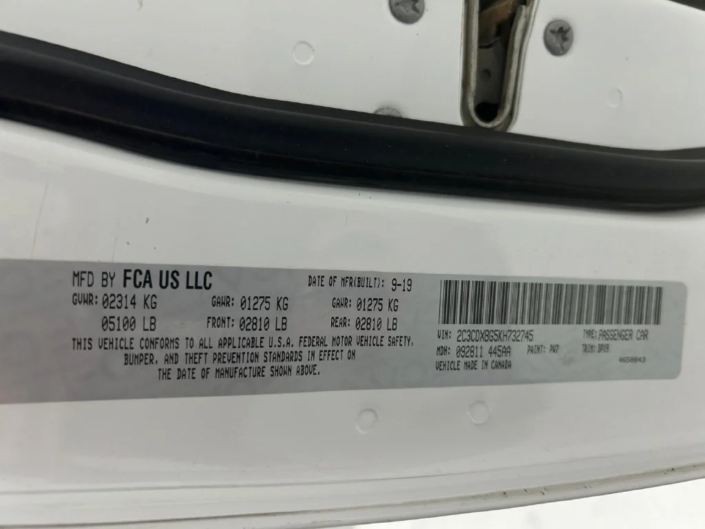 Used 2019 White Dodge SXT image 18