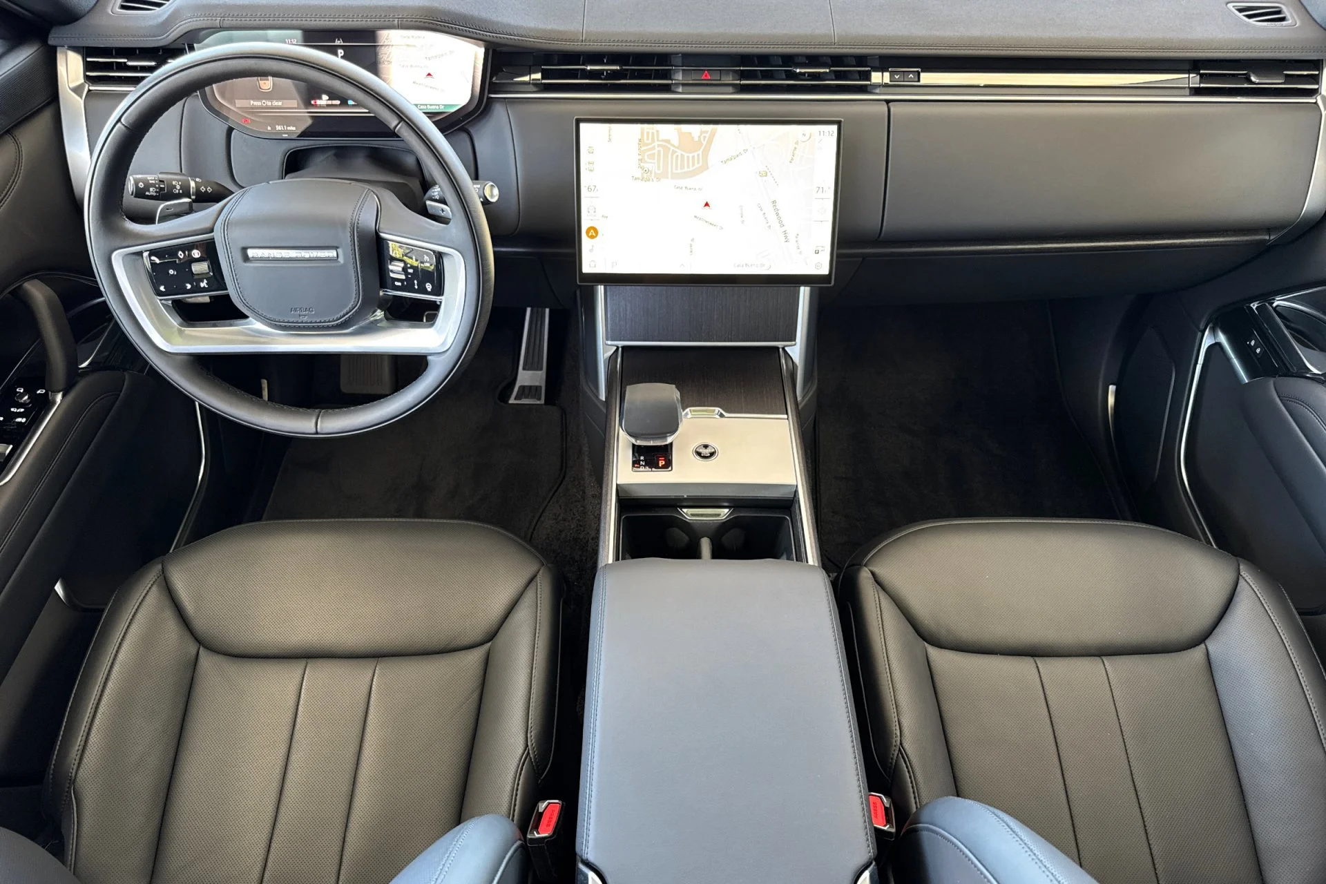 New 2026 Santorini Black Land Rover SE image 3