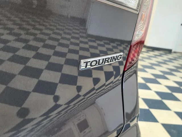 Used 2021  Honda Touring image 7