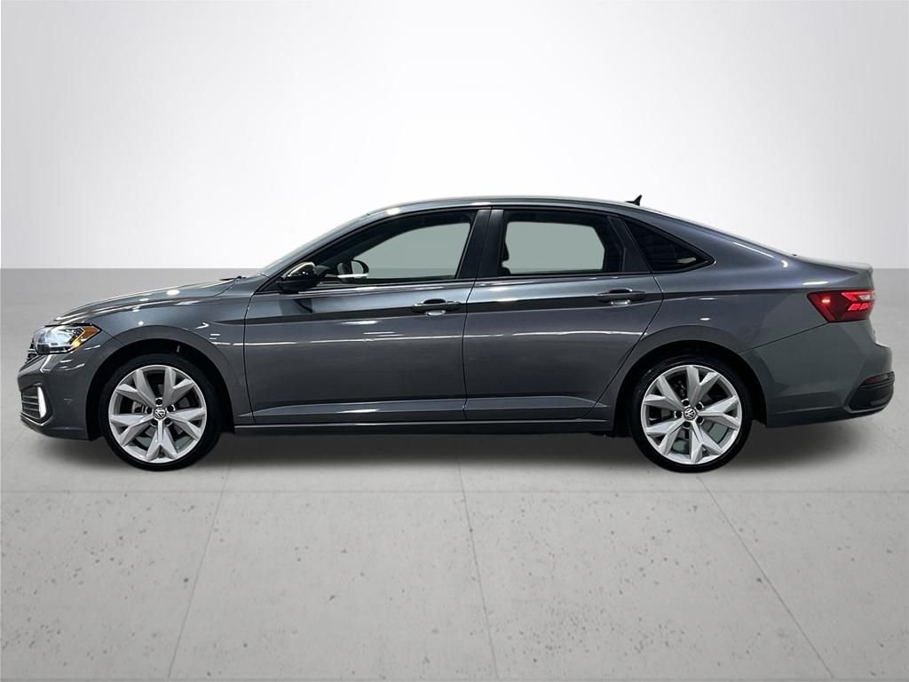 Used 2022 Platinum Gray Metallic Volkswagen 1.5T Sport image 16