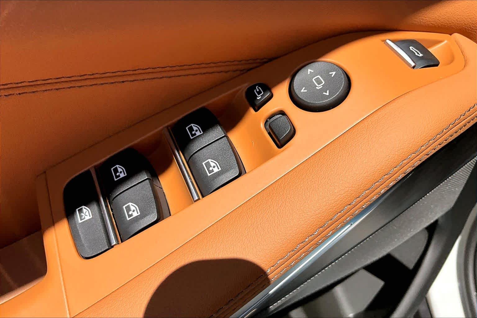 New 2026 Alpine White BMW sDrive40i image 19