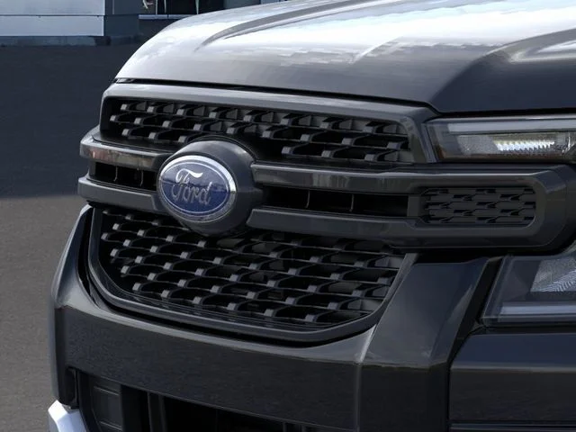 New 2026 Shadow Black Ford XLT image 17