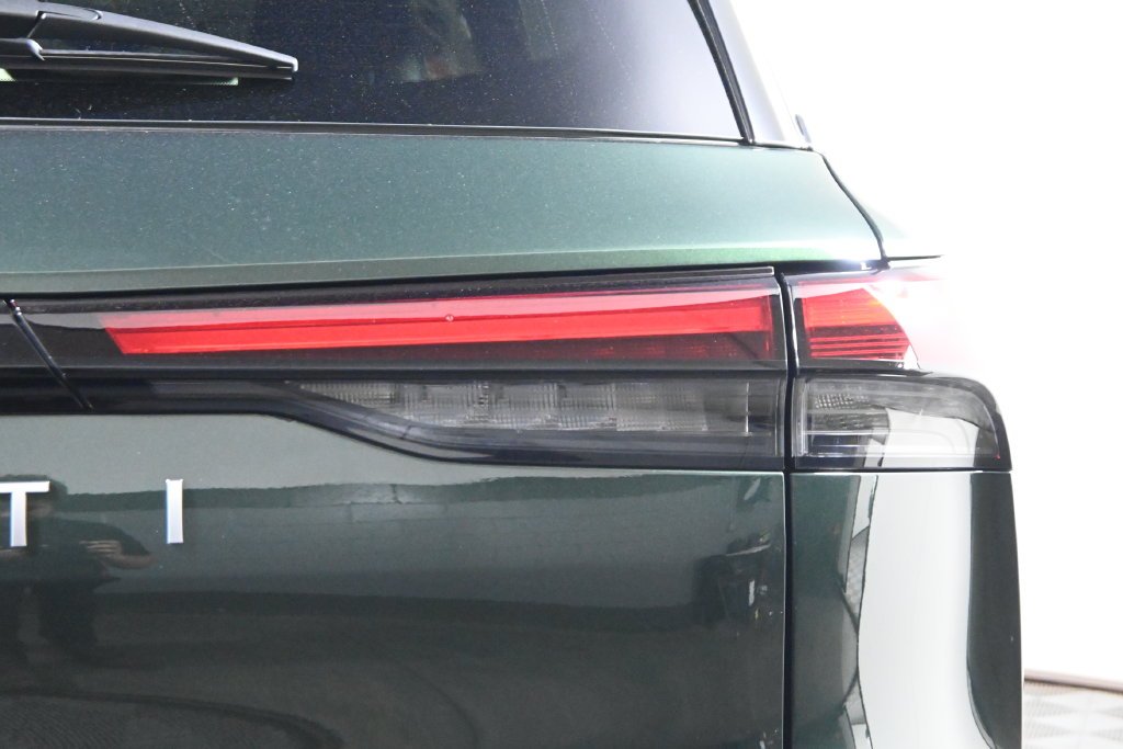 Certified Used 2026  INFINITI LUXE image 13