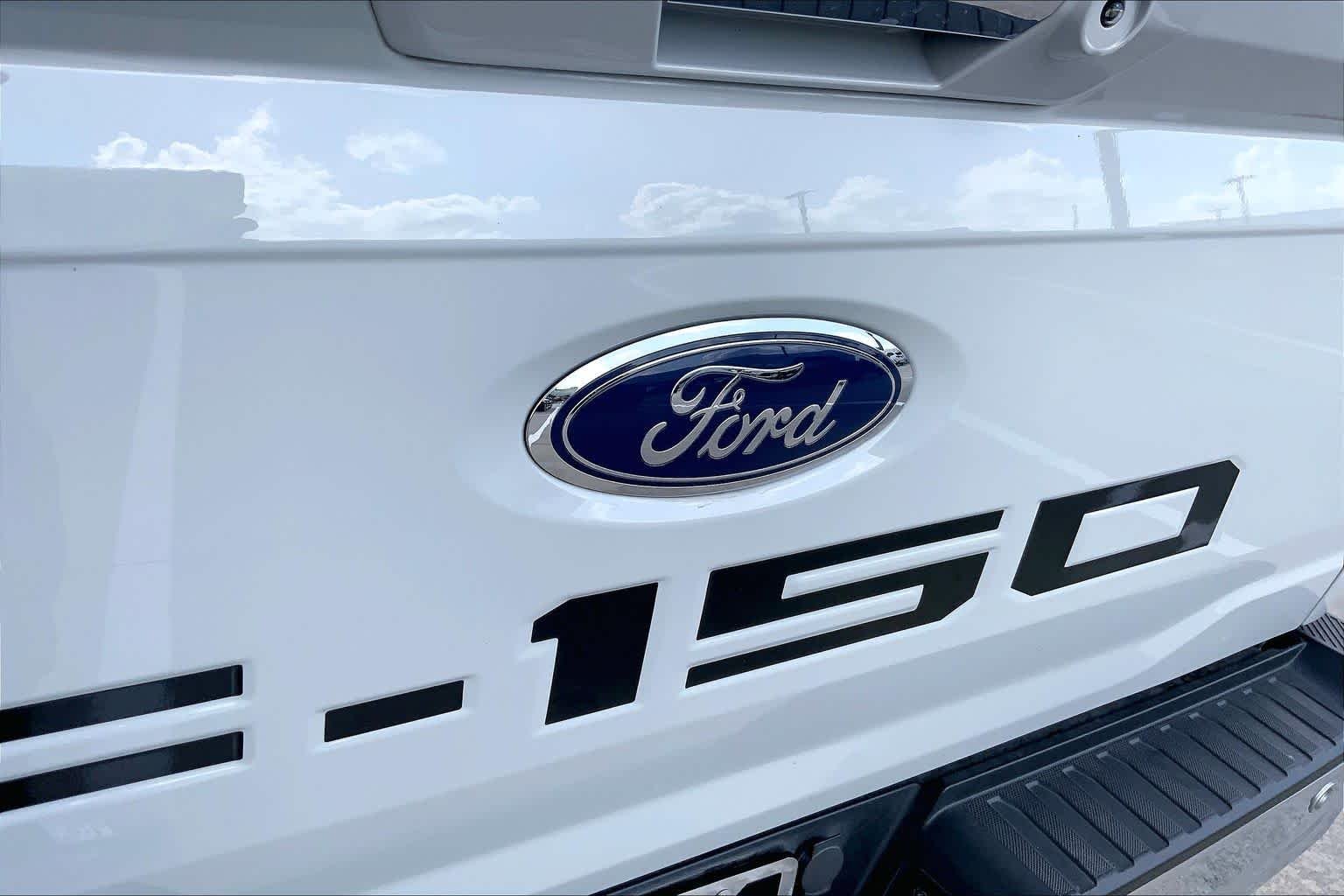 Used 2023 Avalanche Ford LARIAT image 31