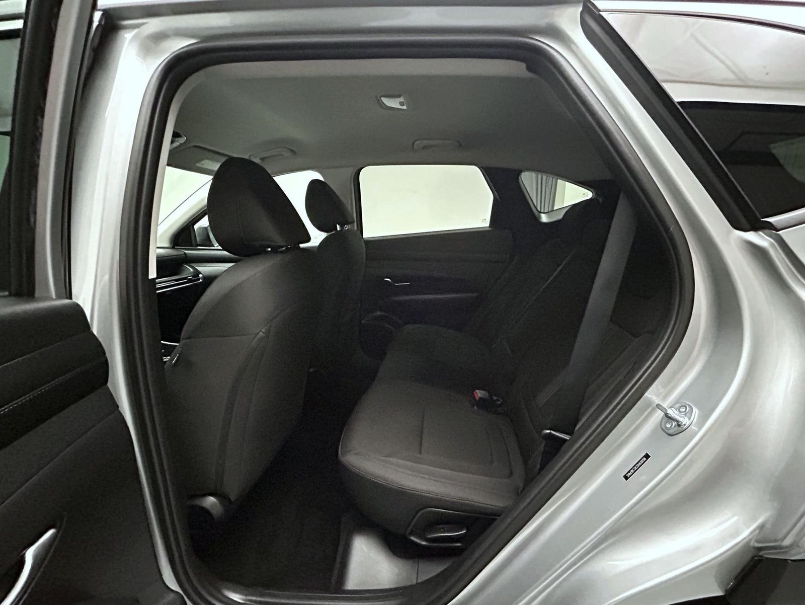 Used 2025 Silver Hyundai SEL image 19