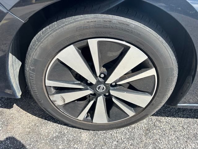 Used 2022 Blue Nissan 2.5 SV image 4