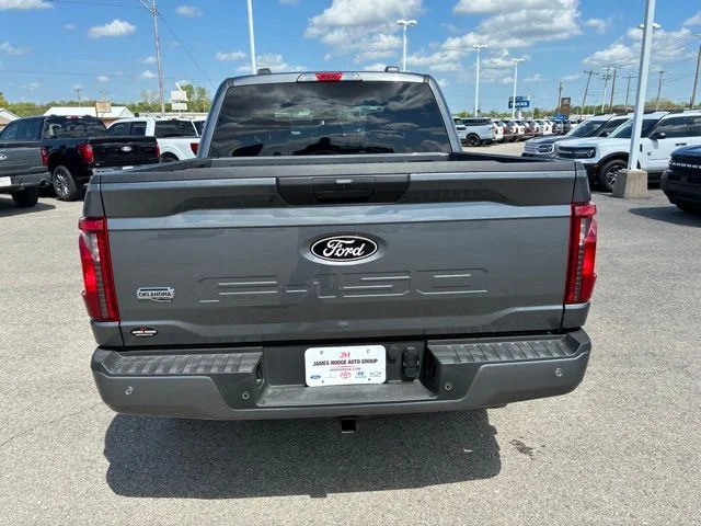 New 2026 Carbonized Gray Metallic Ford XLT image 4