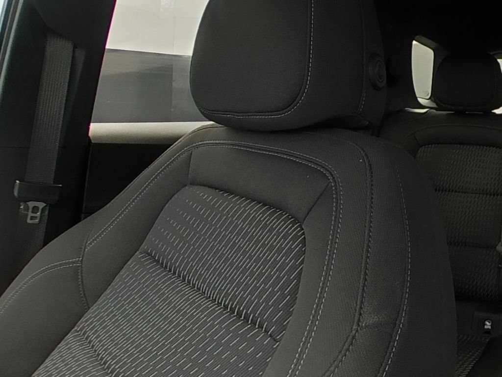 2025 Chevrolet Equinox LT - Photo 9