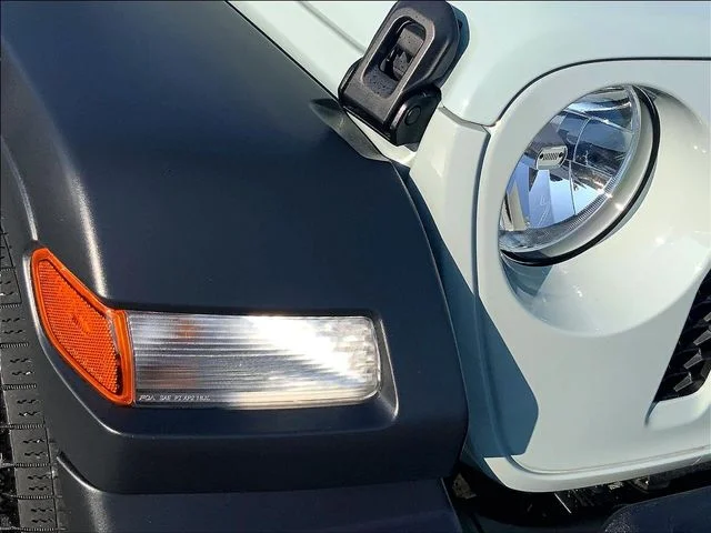 Used 2024 Gray Jeep Sport S image 10