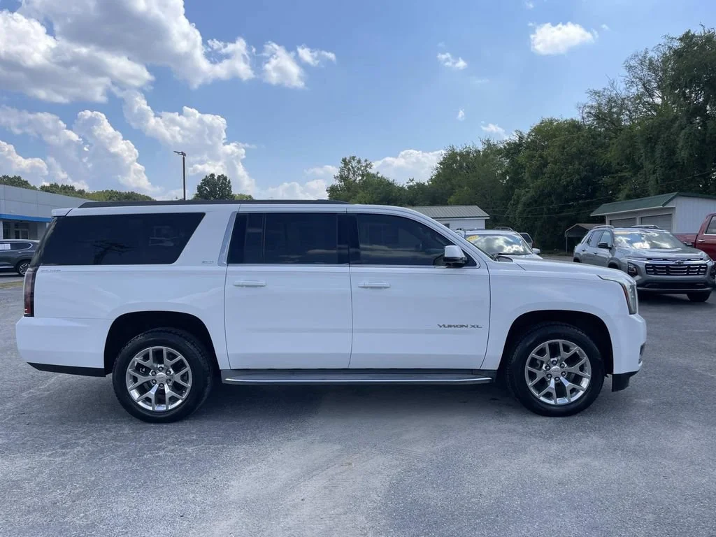 Used 2015 SUMMIT WHITE GMC SLT image 2