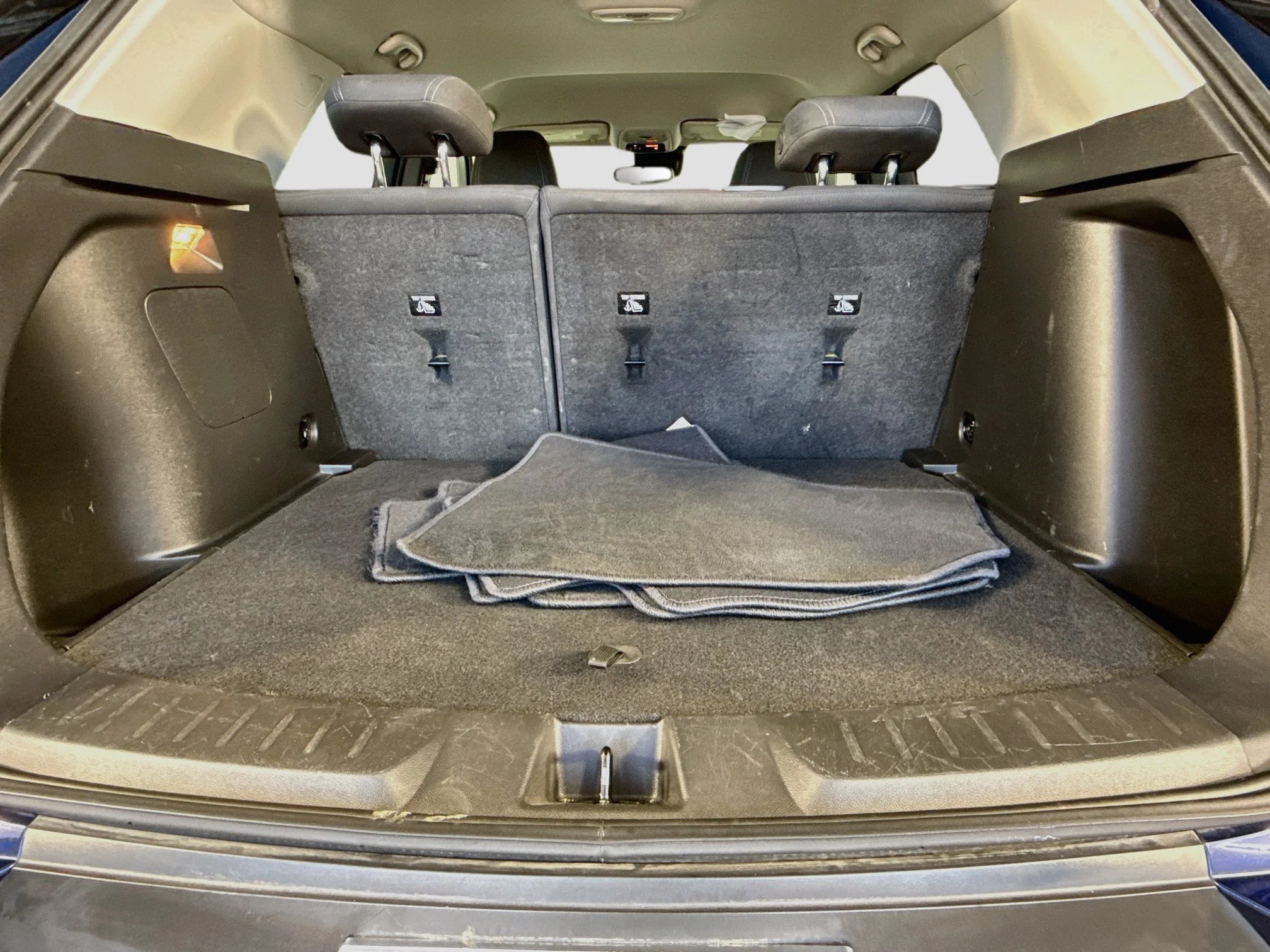 Used 2023 BLUE GLOW METALLIC Chevrolet LT image 25