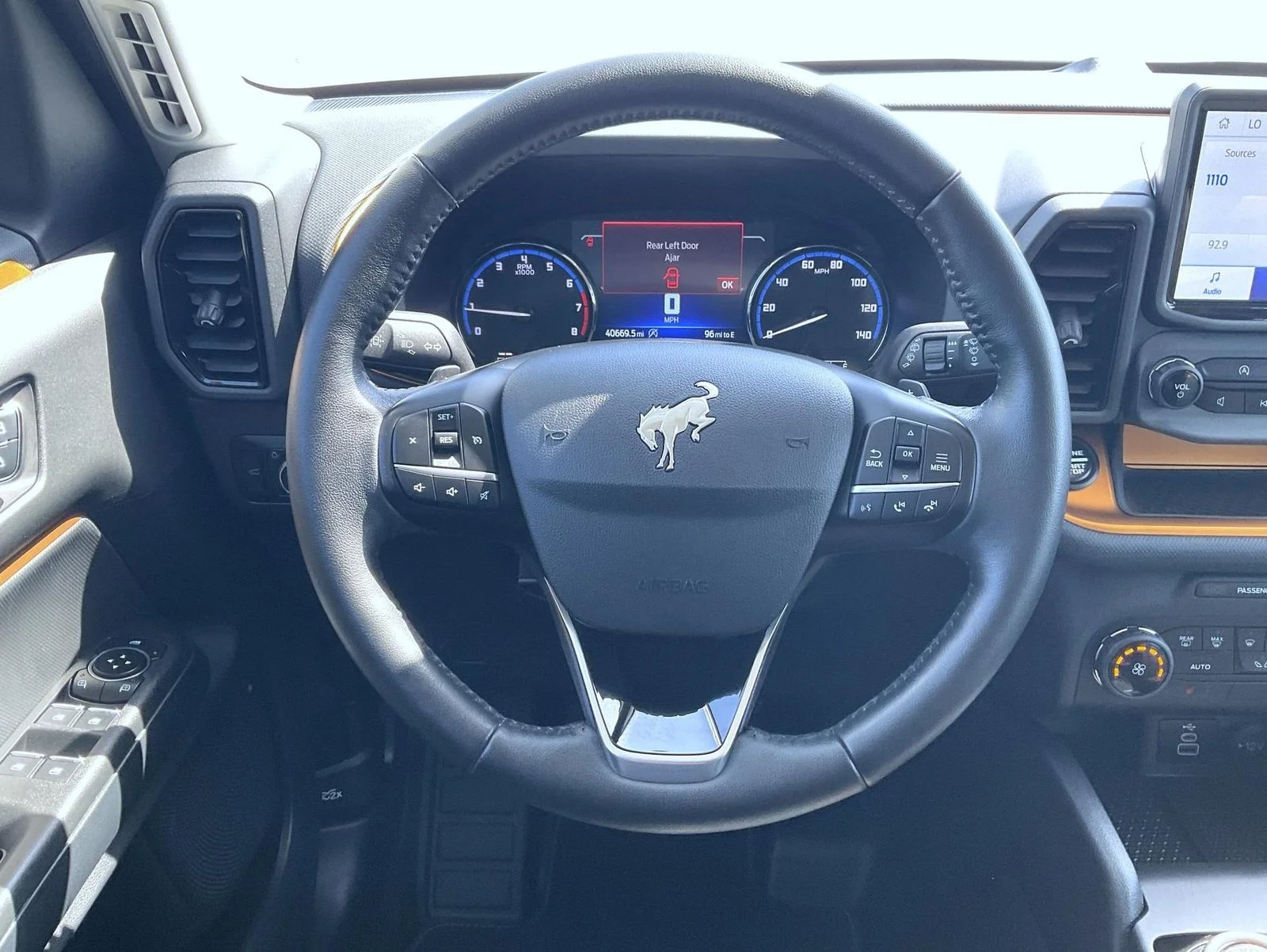 Used 2023 White Ford Badlands image 13