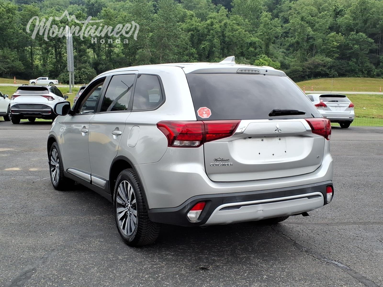 Used 2020 Alloy Silver Metallic Mitsubishi SE image 5