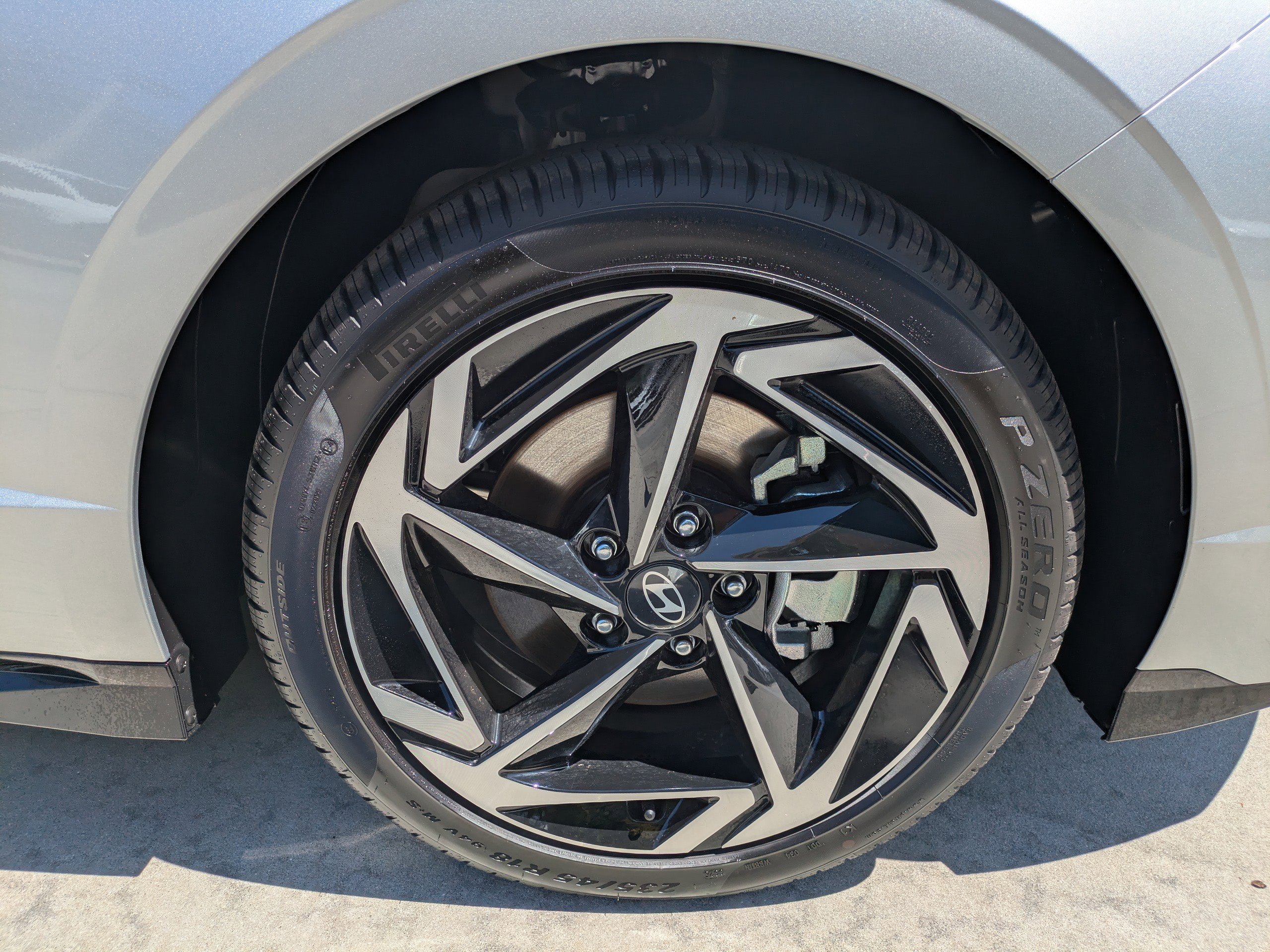 New 2026 Aero Silver Hyundai SEL Sport image 9