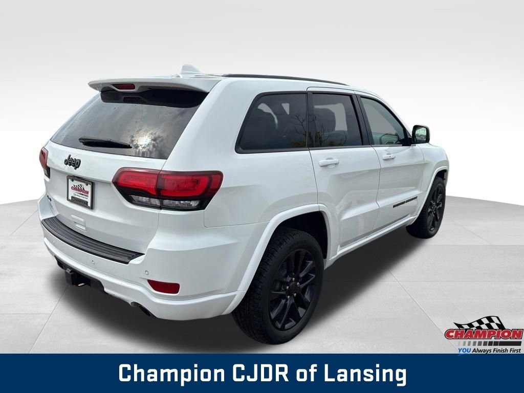 Used 2022 White Jeep Laredo X image 8