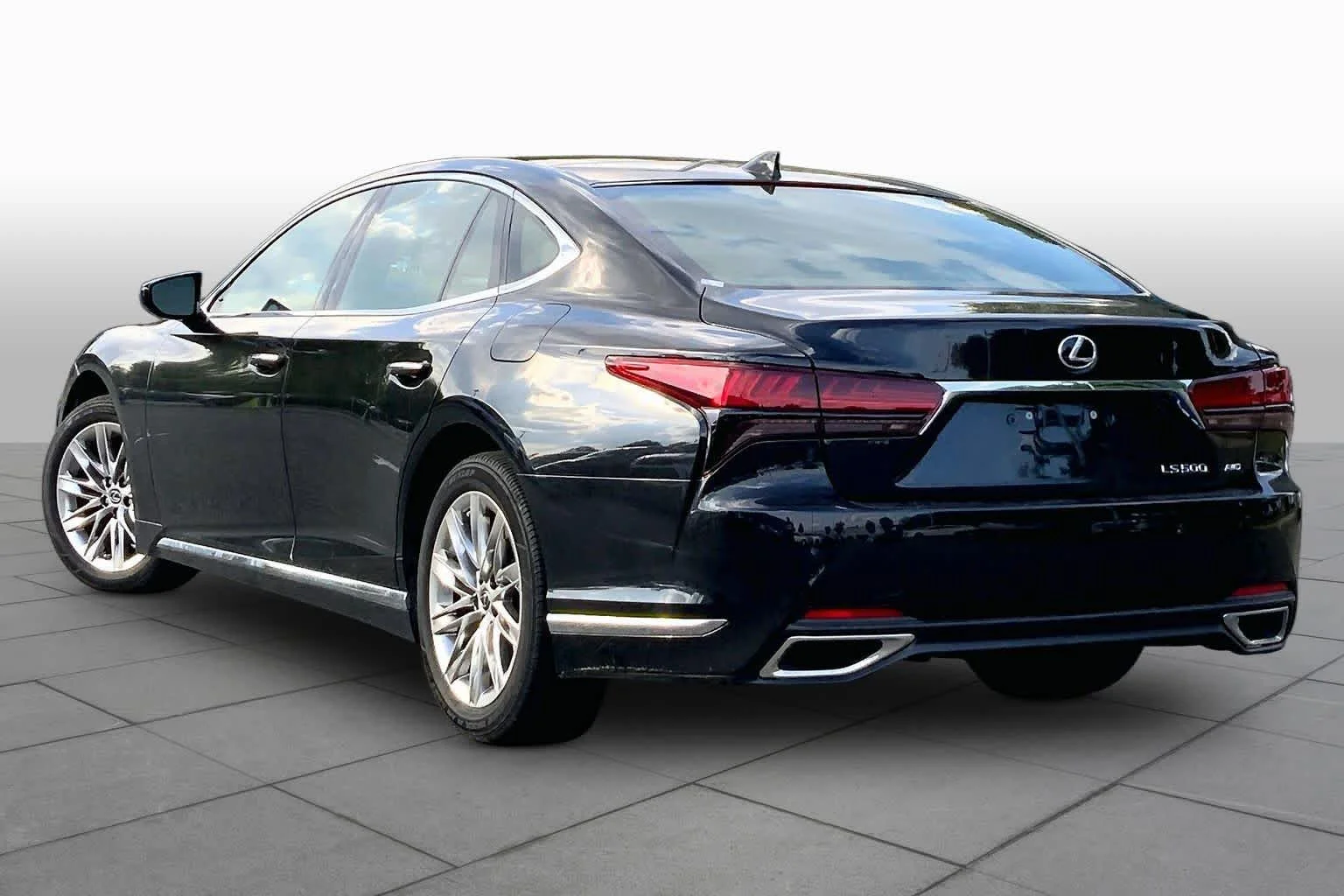 Certified Used 2022 CAVIAR Lexus  image 12