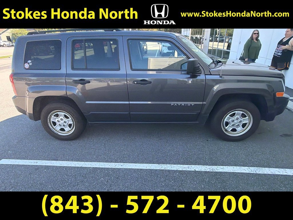 Used 2016 Gray Jeep Sport image 4