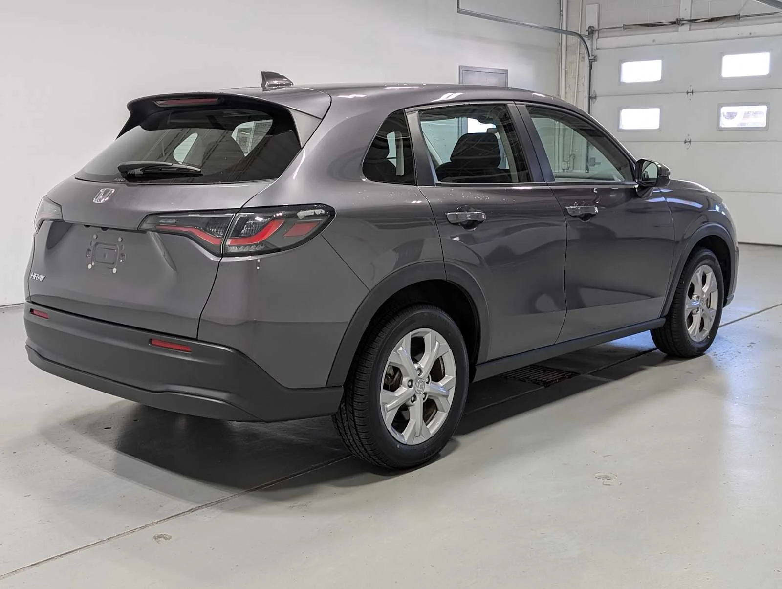 Certified Used 2024 Modern Steel Metallic Honda LX image 8