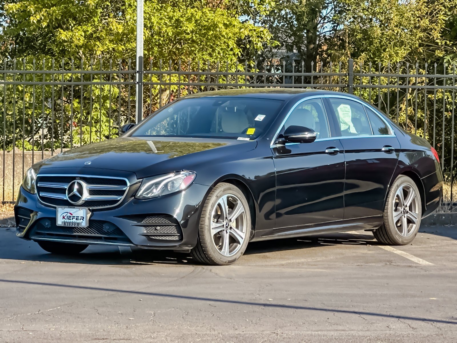 Used 2019  Mercedes-Benz E 300 image 8