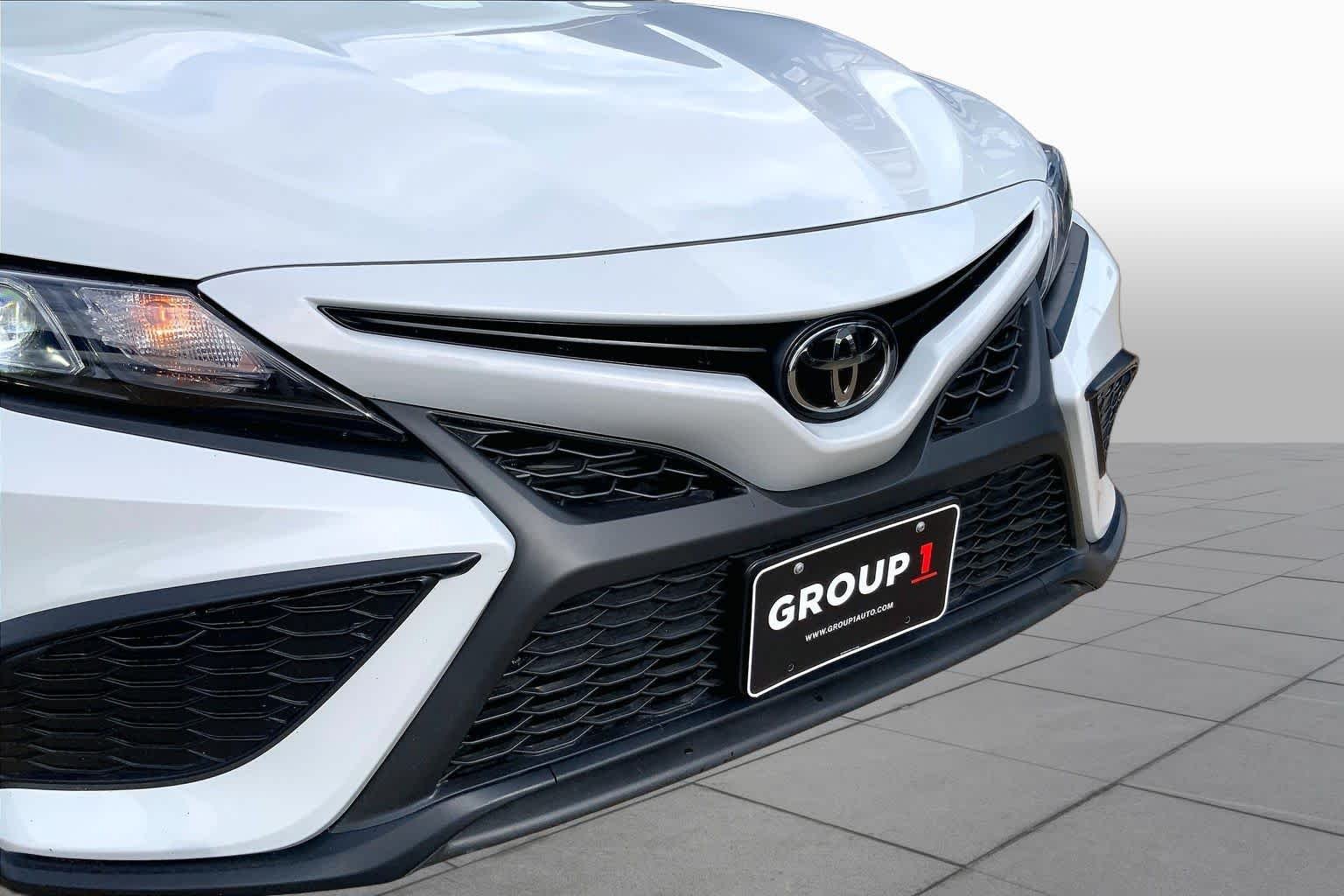 Used 2023 Ice Edge Toyota SE image 30