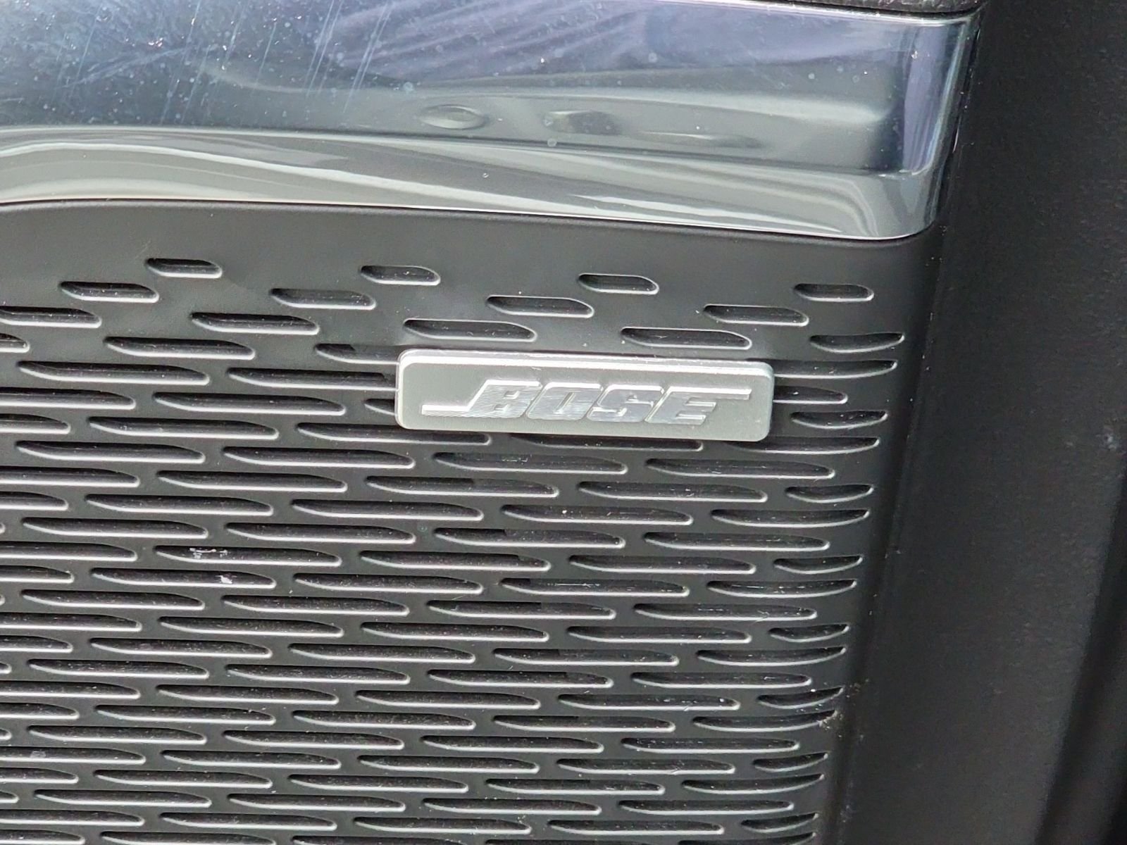 Used 2025 Black GMC Elevation image 31